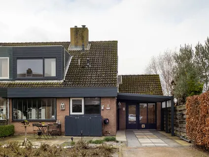 Hoekwoning te koop: Pieter van Oldenborghlaan 23, Noordlangeweg Willemstad
