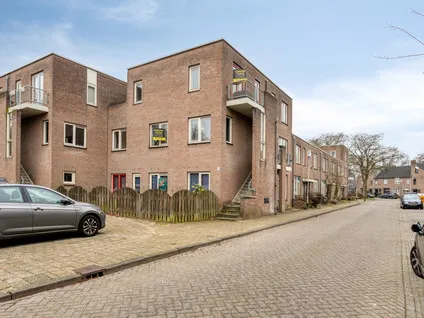 Tussenwoning te koop: Pieternel Koomansstraat 76, Breda