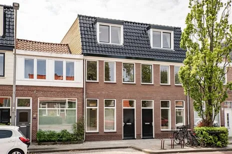 Tussenwoning te huur: Pijlslaan 25, Natuurkundigenbuurt-oost Haarlem
