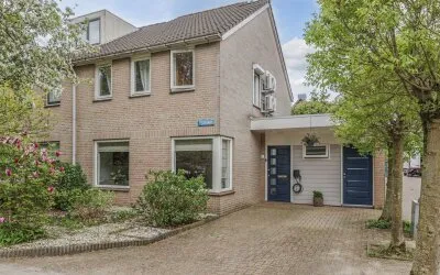 Twee-onder-één-kap te koop: Pijlstaart 2, Zittert Grave