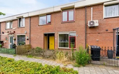 Tussenwoning te koop: Pijnackerpad 14, Stedenwijk Midden-west Almere