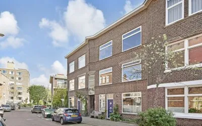 Appartement te koop: Pijnboomstraat 137, 'S-Gravenhage