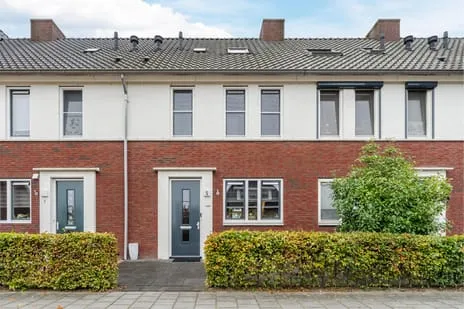 Tussenwoning te koop: Pijpenklopperstraat 5, Broekgraaf-Noord Leerdam
