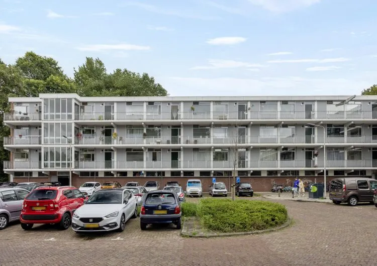 Appartement te koop: Pijperring 110, Delft