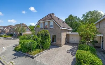 Vrijstaande woning te koop: Pimpelmees 55, Sommelsdijk vogelbuurt west Sommelsdijk