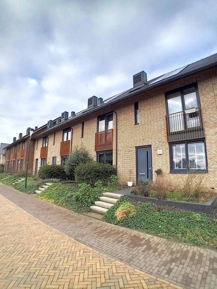 Tussenwoning te huur: Pimpelmees 9, Vogelenzang Rhenen