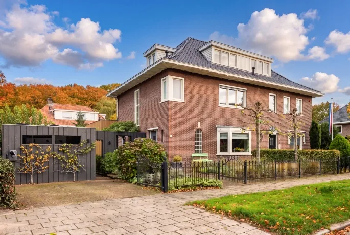 Twee-onder-één-kap te koop: Pinkenbergseweg 16, Velp