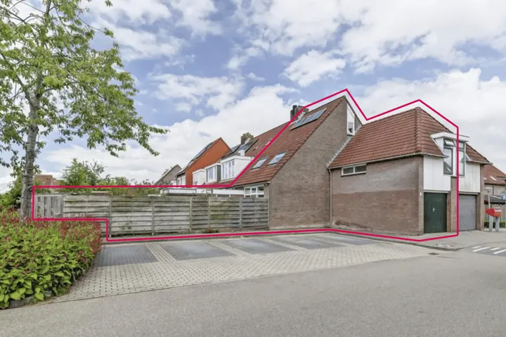 Terraced house for sale: Pinksterbloem 1, Bergvliet Haastrecht