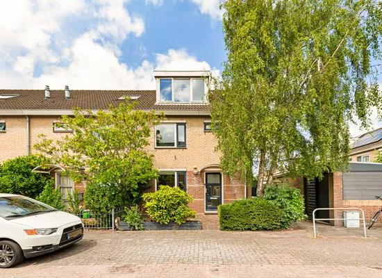 Hoekwoning te koop: Pinksterbloem 2, Pijlkruidbuurt Velserbroek