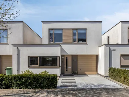 Tussenwoning te koop: Pinksterbloem 26, Verspreide huizen Eijsden