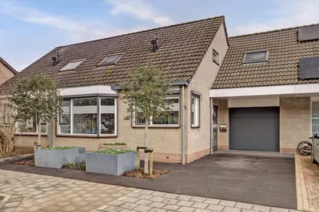 Tussenwoning te koop: Pinksterbloemstraat 27, Hoogblokland-Dorp Hoogblokland