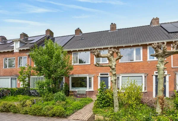 Tussenwoning te koop: Pinksterbloemstraat 30, Zeegsingel e.o. Arnhem