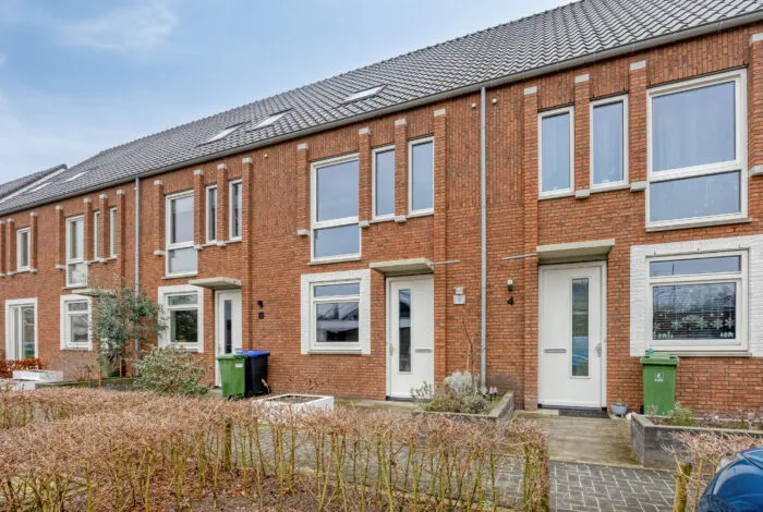 Tussenwoning te koop: Pinksterbloemstraat 6, Landhorst Landhorst