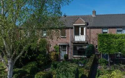 Tussenwoning te koop: Pinnenburgerweg 61, Putten-Zuid-Oost Putten