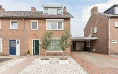Twee-onder-één-kap te koop: Pioenstraat 10, Vierendelen Made