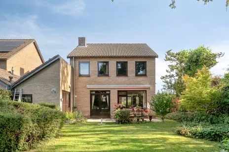 Twee-onder-één-kap te koop: Pironstraat 17, Kern Axel Axel