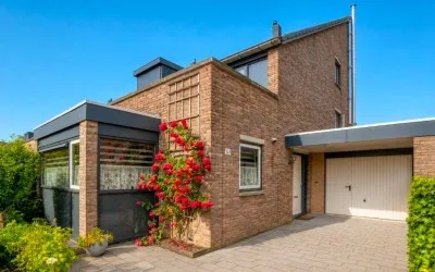 Hoekwoning te koop: Pissarrohof 84, Kersenboogerd-Zuid - Buurt 33 06 Hoorn