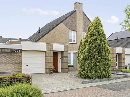 Hoekwoning te koop: Plaam 28, Kern Maasniel Roermond