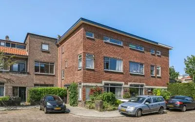 Tussenwoning te koop: Plaats van Middendorp 15, Voorburg Oud noord Voorburg