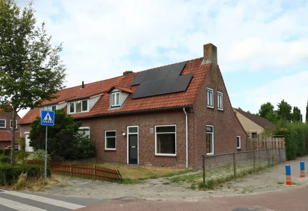 Twee-onder-één-kap te koop: Plakseweg 16, Groesbeek