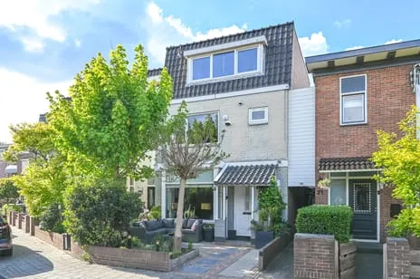 Hoekwoning te koop: Planciusstraat 19, Natuurkundigenbuurt Ijmuiden