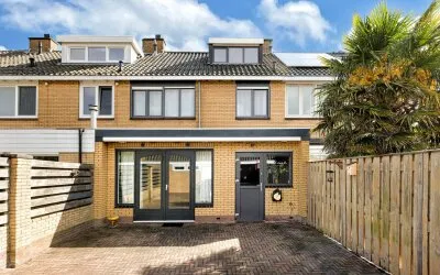 Tussenwoning te koop: Planetenlaan 11, Planetenwijk Heerhugowaard