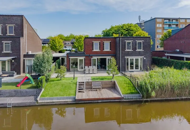 Semi-detached for sale: Planetensingel 26, Planetenbuurt-Zuid Alphen Aan Den Rijn