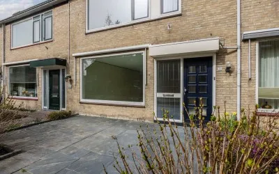 Tussenwoning te koop: Plantage 31, Maasland