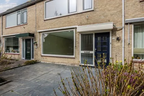 Tussenwoning te koop: Plantage 31, Maasland Maasland