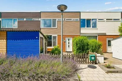 Tussenwoning te koop: Plantage 98, Hofstede, Plantage, Wijngaard Lelystad