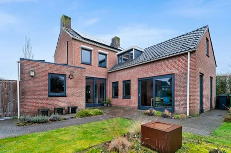 Vrijstaande woning te koop: Plantagebaan 15, Wouw Wouw