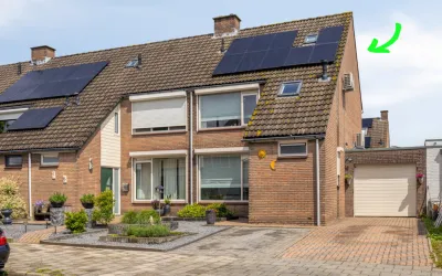 Tussenwoning te koop: Plantagebaan 35, Wouw Wouw
