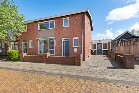 Hoekwoning te koop: Plantsoen 11, Bakhuizen Bakhuizen