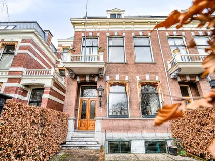 Tussenwoning te koop: Plantsoen 23, Leiden