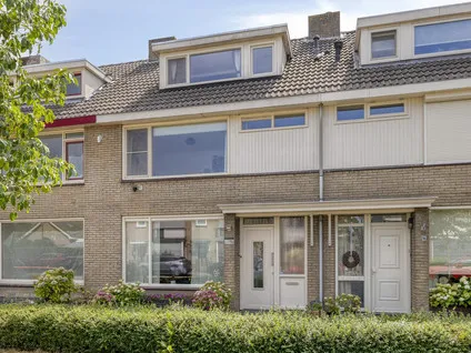 Tussenwoning te koop: Plantsoen 94, Prinsenbeek Prinsenbeek