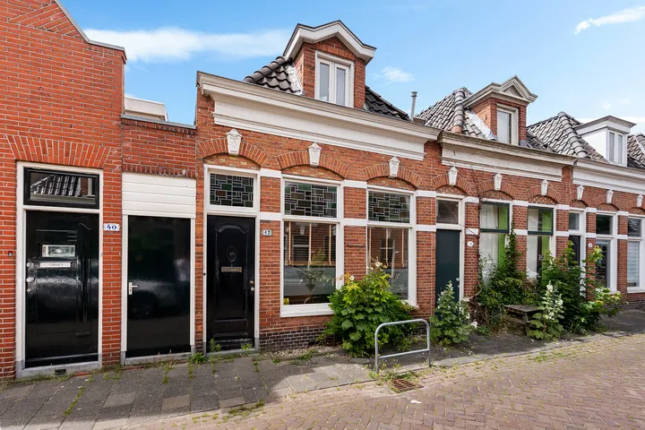 Hoekwoning te koop: Plantsoenstraat 42, Noorderplantsoenbuurt Groningen