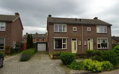 Twee-onder-één-kap te koop: Plantsoenstraat 5, Kolhorn (woonkern) en De Strook Kolhorn