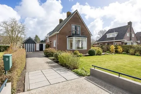 Vrijstaande woning te koop: Plantsoenweg 9, Sauwerd Sauwerd