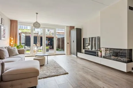 Tussenwoning te koop: Plaspoelstraat 51, Damcentrum Leidschendam