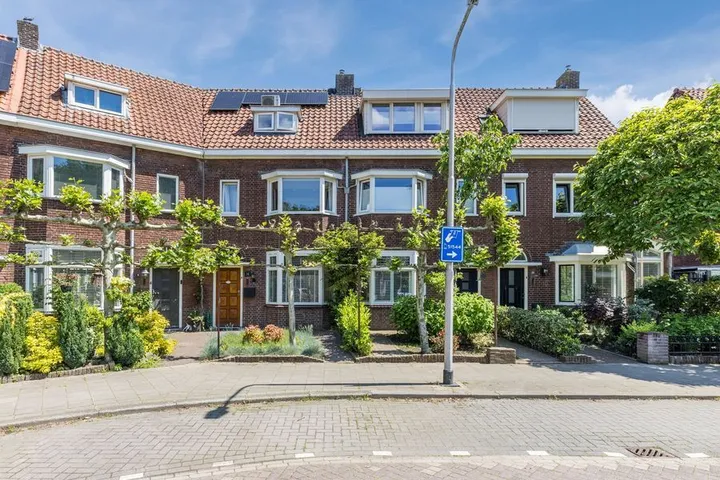 Tussenwoning te koop: Plataanstraat 14, Notre Dame Tilburg