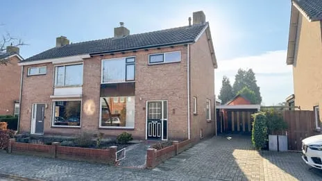 Twee-onder-één-kap te koop: Plataanstraat 19, Zundert Zundert