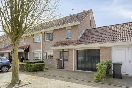 Tussenwoning te koop: Plataanstraat 6, Hengelo