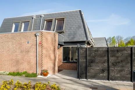 Tussenwoning te koop: Platanendreef 122, Drevenbuurt Vlaardingen