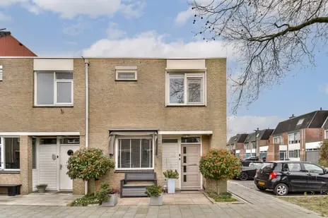 Hoekwoning te koop: Platanendreef 2, Drevenbuurt Vlaardingen