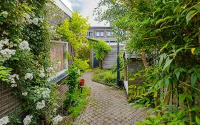 Tussenwoning te koop: Platanenstraat 22, Tussenbeeksbuurt Ijmuiden