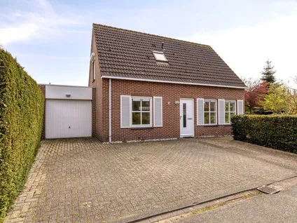 Twee-onder-één-kap te koop: Platboslaan 16, Kloosterweg en omgeving Burgh-Haamstede