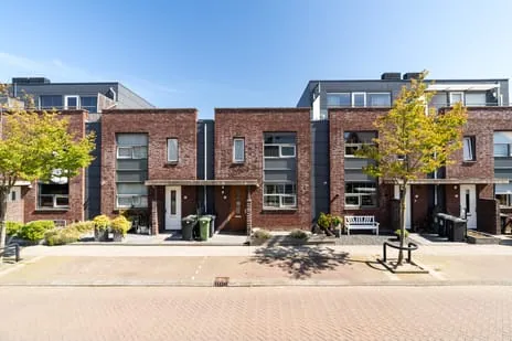Tussenwoning te koop: Platostraat 9, Buitengebied Honselersdijk Honselersdijk