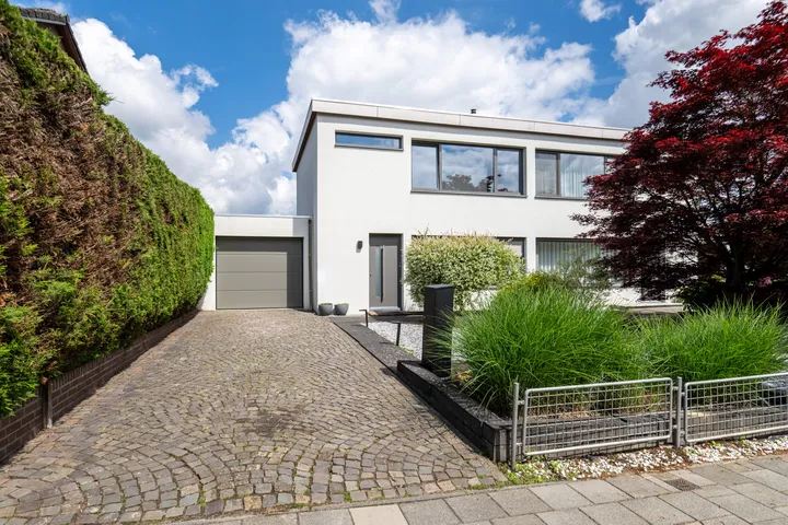 Tussenwoning te koop: Pleijweg 24, Palemig Heerlen