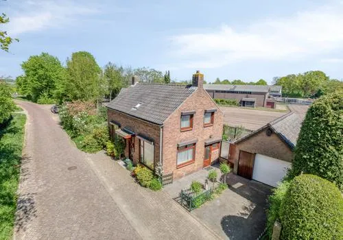 Vrijstaande woning te koop: Pleinstraat 5, Attelaken Etten-Leur