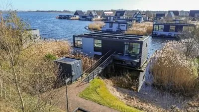 Vrijstaande woning te koop: Pleviereneiland 1, Meeroevers Meerstad